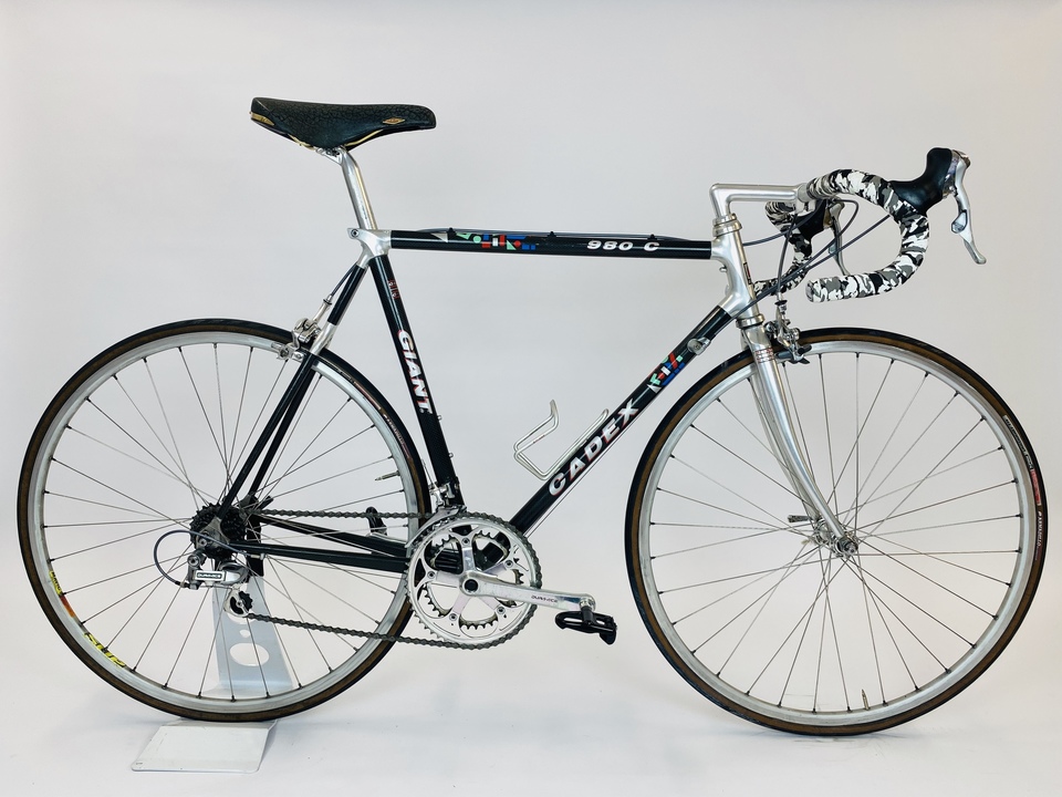 1990 Giant 980C - Classic Carbon Bike Collection - Forza Bikes 