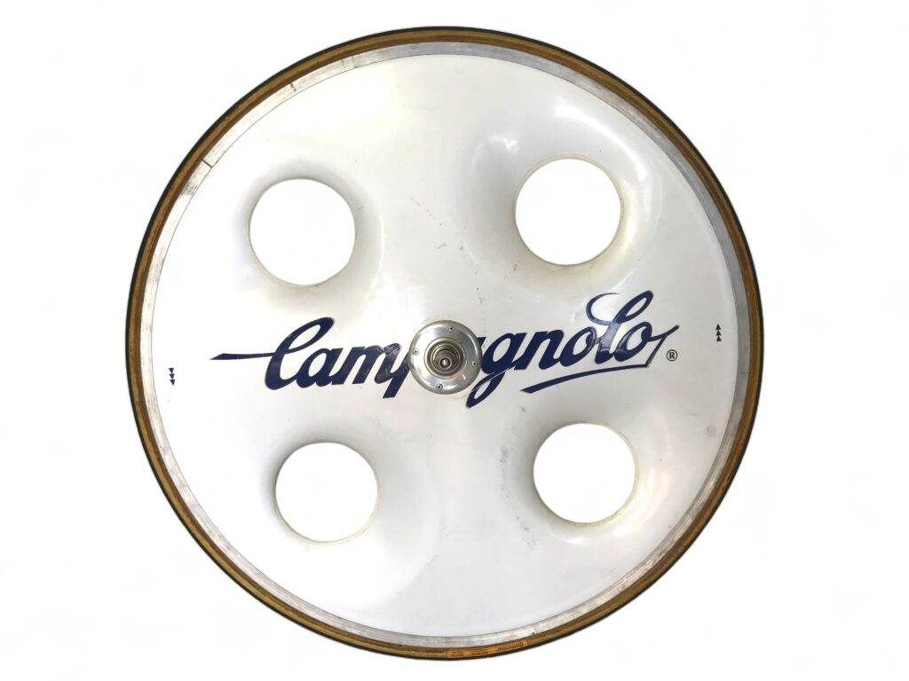 Campagnolo Scirocco disc wheel - Forza Bikes